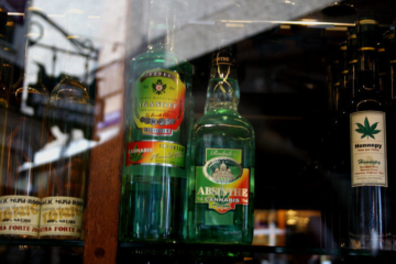 New Study: Marijuana Lowers Alcohol Use in Heavy Drinkers